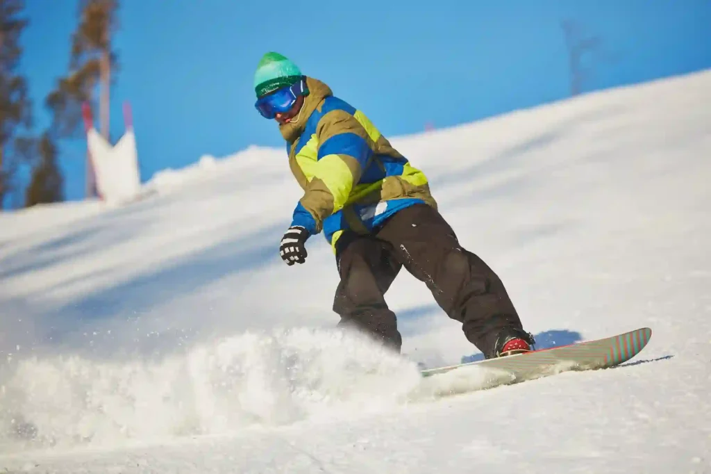 5 Key Benefits of Snowboarding